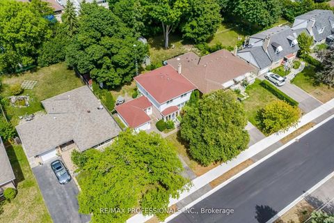 Photo 40 at 77 Bedford Park Avenue, Crosby, Richmond Hill