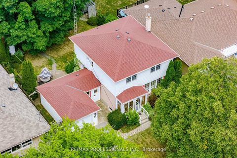 Photo 42 at 77 Bedford Park Avenue, Crosby, Richmond Hill