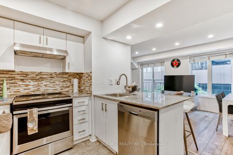 Photo 4 at 737 - 10 Laidlaw Street, South Parkdale, Toronto