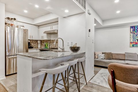 Photo 8 at 737 - 10 Laidlaw Street, South Parkdale, Toronto