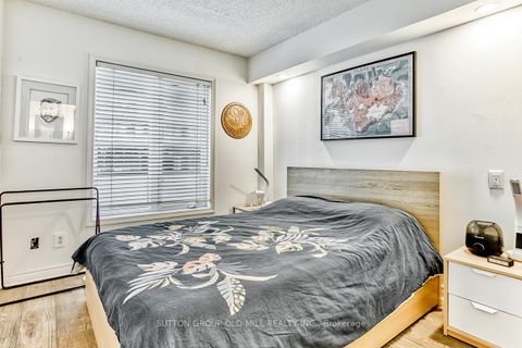 Photo 17 at 737 - 10 Laidlaw Street, South Parkdale, Toronto