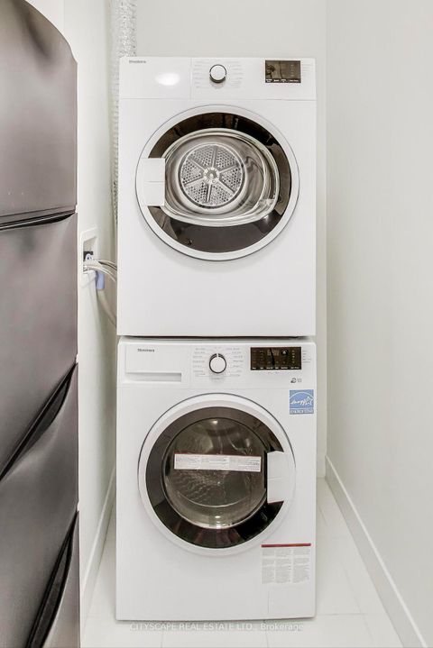 Photo 18 at 1210 - 185 Alberta Avenue, Oakwood Village, Toronto