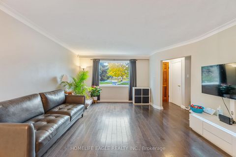 Photo 2 at 146 Raleigh Avenue, Birchmount, Toronto
