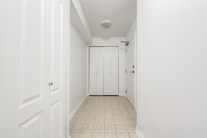 Photo 6 at 1701 - 8 Rean Drive, Bayview Village, Toronto