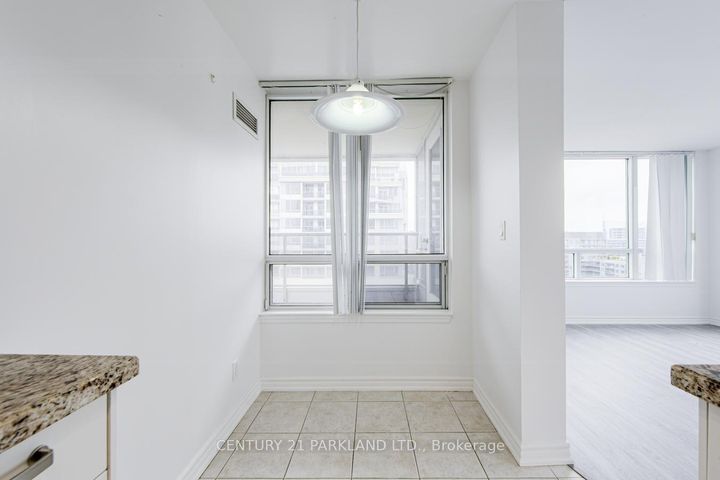 Photo 11 at 1701 - 8 Rean Drive, Bayview Village, Toronto