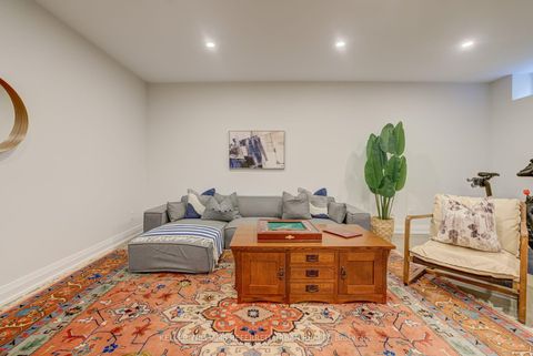 Photo 24 at 14 Meadowvale Drive, Queensway, Toronto