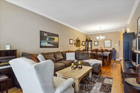Photo 5 at 109 - 299 Mill Road, Markland Wood, Toronto