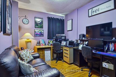 Photo 14 at 109 - 299 Mill Road, Markland Wood, Toronto
