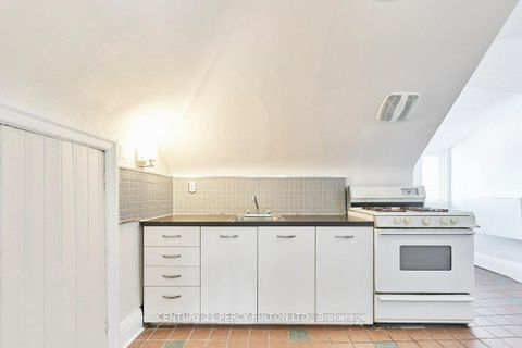 Photo 18 at 471 Shaw Street, Little Italy, Toronto