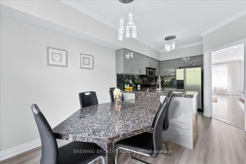 Photo 9 at 286 - 23 Observatory Lane, Observatory, Richmond Hill