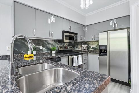 Photo 12 at 286 - 23 Observatory Lane, Observatory, Richmond Hill