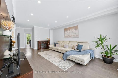 Photo 14 at 286 - 23 Observatory Lane, Observatory, Richmond Hill