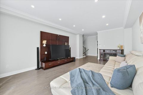 Photo 15 at 286 - 23 Observatory Lane, Observatory, Richmond Hill