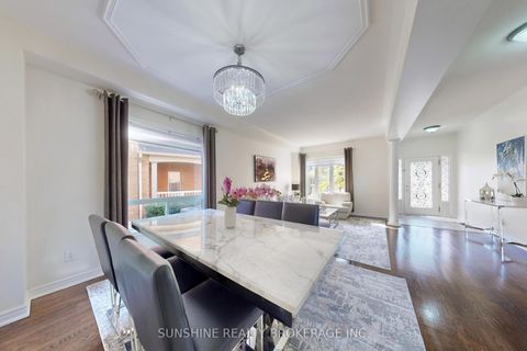 Photo 13 at 18 Pegasus Drive, Oak Ridges, Richmond Hill