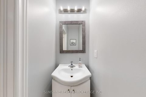 Photo 20 at 18 Pegasus Drive, Oak Ridges, Richmond Hill