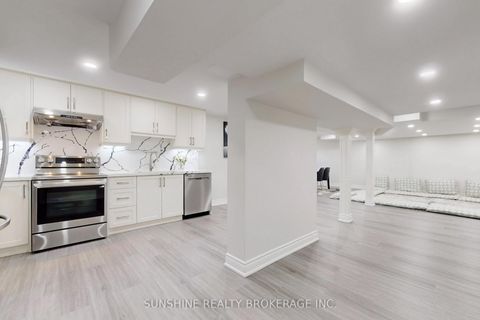 Photo 41 at 18 Pegasus Drive, Oak Ridges, Richmond Hill