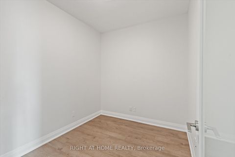 Photo 7 at 809 - 396 Highway 7, Doncrest, Richmond Hill