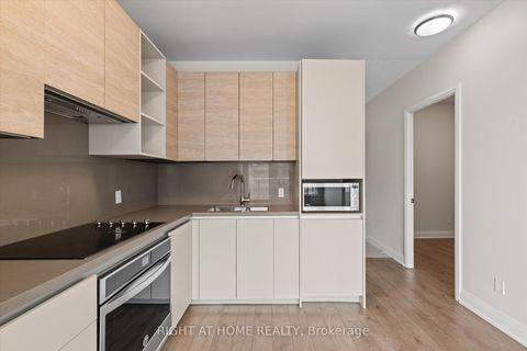 Photo 10 at 809 - 396 Highway 7, Doncrest, Richmond Hill