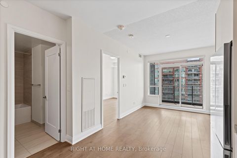 Photo 18 at 809 - 396 Highway 7, Doncrest, Richmond Hill