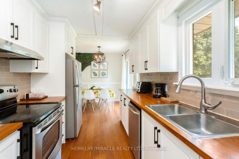 Photo 18 at 17 Kinsley Street, Nobleton, King