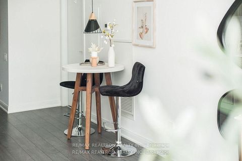 Photo 18 at 606 - 50 Charles Street E, Yonge Corridor, Toronto