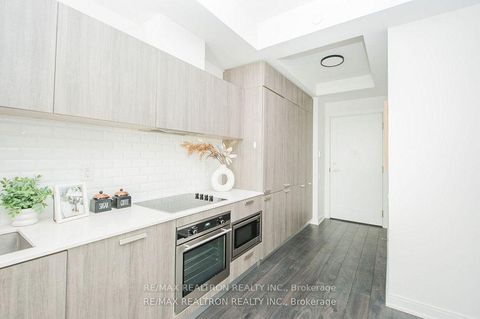 Photo 21 at 606 - 50 Charles Street E, Yonge Corridor, Toronto