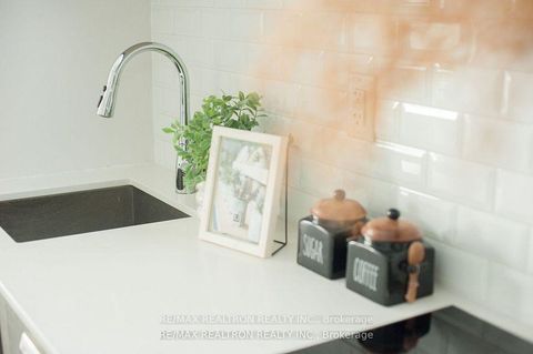 Photo 30 at 606 - 50 Charles Street E, Yonge Corridor, Toronto