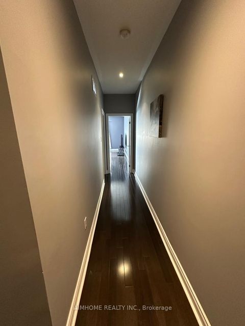 Photo 13 at 18 Bristlewood Crescent, Patterson, Vaughan