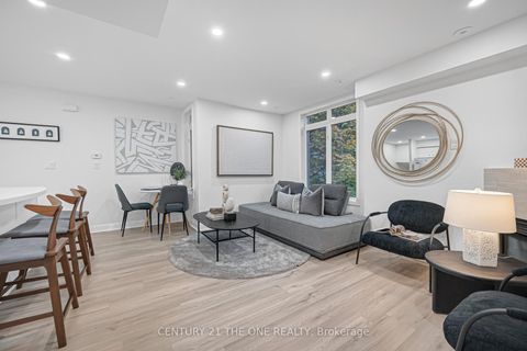 Photo 6 at 400 - 415 Jarvis Street, Yonge Corridor, Toronto