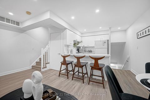 Photo 13 at 400 - 415 Jarvis Street, Yonge Corridor, Toronto