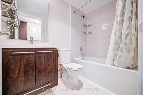 Photo 10 at 212 - 70 Roehampton Avenue, Mount Pleasant West, Toronto