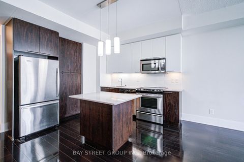 Photo 18 at 212 - 70 Roehampton Avenue, Mount Pleasant West, Toronto