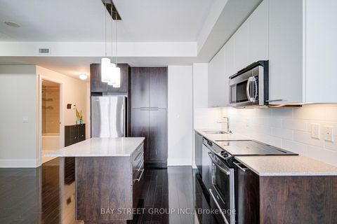 Photo 19 at 212 - 70 Roehampton Avenue, Mount Pleasant West, Toronto