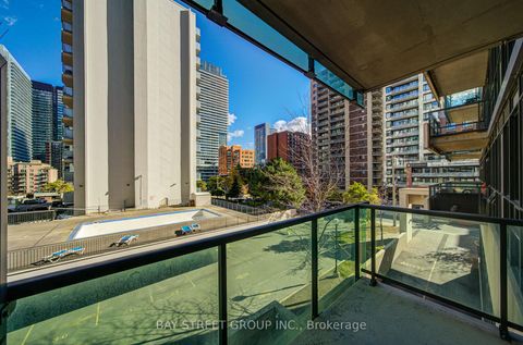 Photo 37 at 212 - 70 Roehampton Avenue, Mount Pleasant West, Toronto