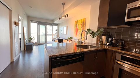 Photo 11 at 2904 - 89 Dunfield Avenue, Mount Pleasant West, Toronto