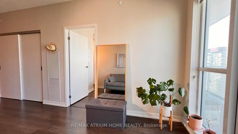 Photo 16 at 2904 - 89 Dunfield Avenue, Mount Pleasant West, Toronto