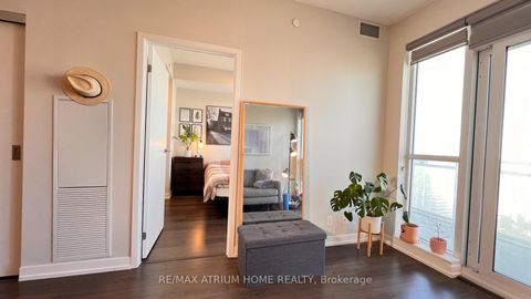 Photo 17 at 2904 - 89 Dunfield Avenue, Mount Pleasant West, Toronto