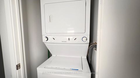 Photo 31 at 2904 - 89 Dunfield Avenue, Mount Pleasant West, Toronto