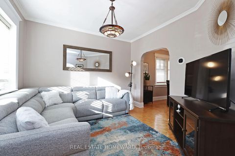 Photo 5 at 179 Woodfield Road, Coxwell, Toronto