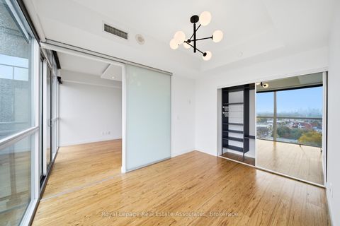 Photo 18 at 915 - 2055 Danforth Avenue, Woodbine Corridor, Toronto