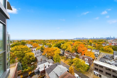 Photo 22 at 915 - 2055 Danforth Avenue, Woodbine Corridor, Toronto