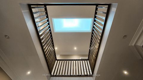 Photo 5 at 164 Owen Boulevard, Windfields, Toronto