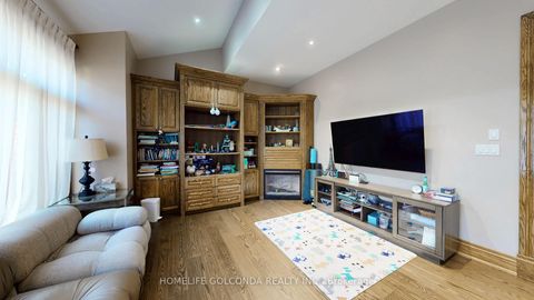 Photo 11 at 164 Owen Boulevard, Windfields, Toronto