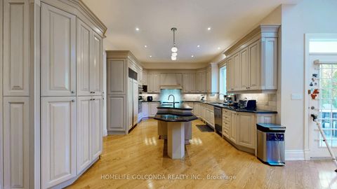 Photo 12 at 164 Owen Boulevard, Windfields, Toronto