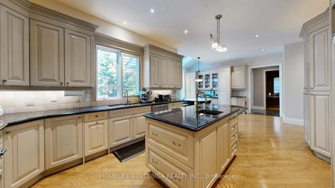 Photo 14 at 164 Owen Boulevard, Windfields, Toronto