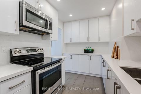 Photo 13 at 133 - 4005 Don Mills Road, Hillcrest Village, Toronto