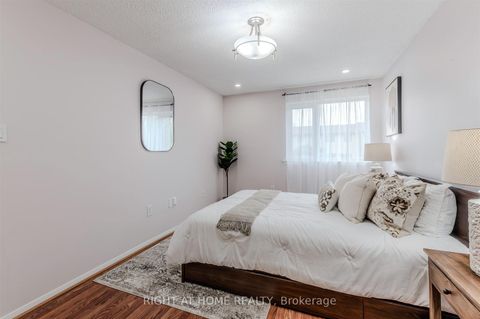 Photo 17 at 133 - 4005 Don Mills Road, Hillcrest Village, Toronto