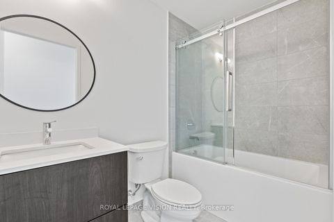 Photo 8 at 907 - 6 David Eyer Road, Rural Richmond Hill, Richmond Hill