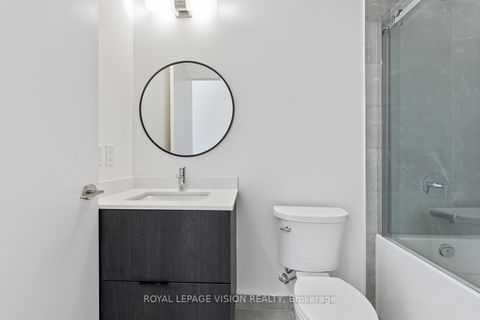 Photo 9 at 907 - 6 David Eyer Road, Rural Richmond Hill, Richmond Hill