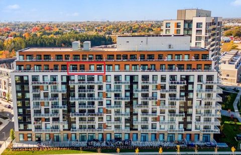 Photo 16 at 907 - 6 David Eyer Road, Rural Richmond Hill, Richmond Hill